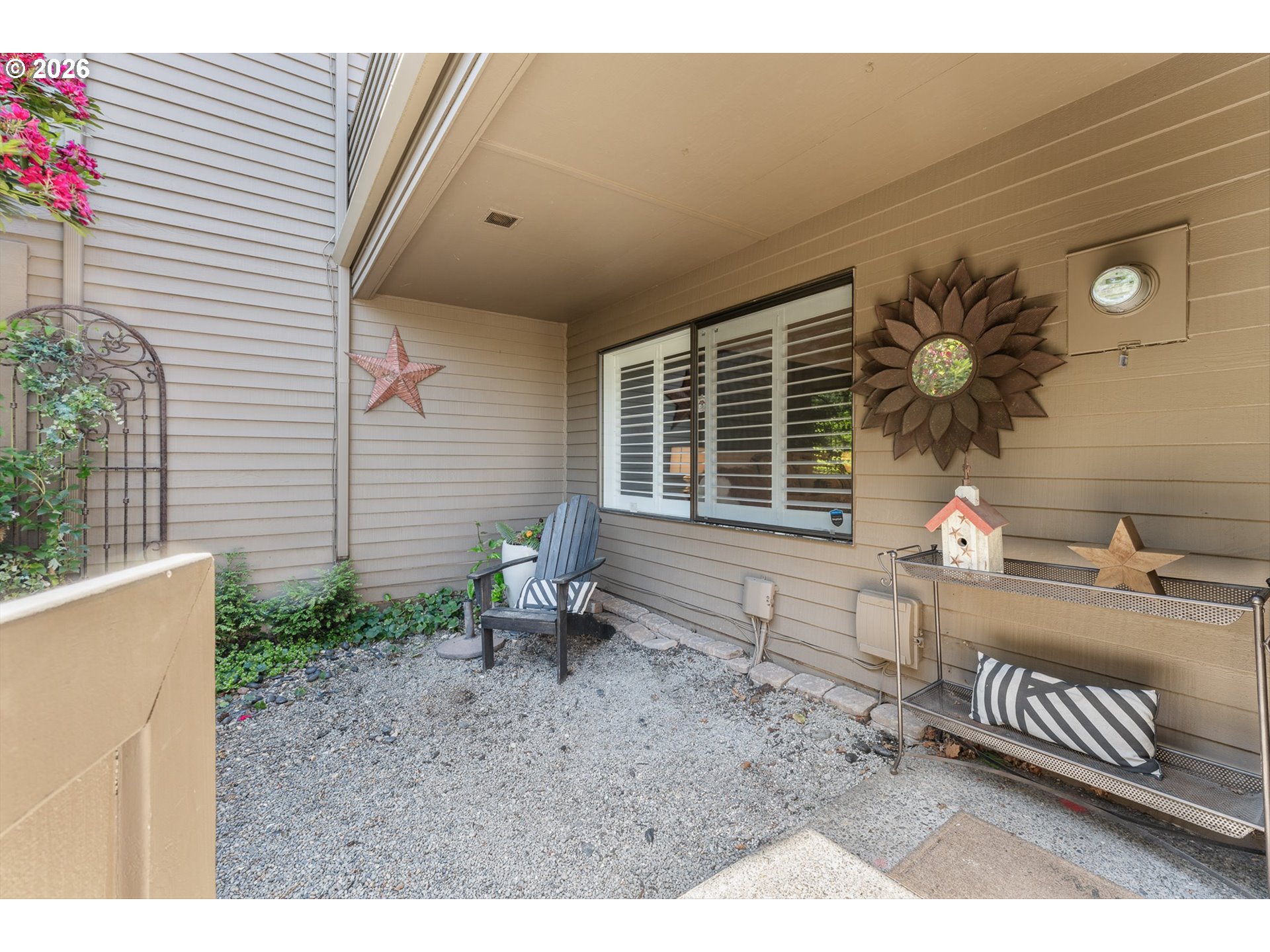 77 CONDOLEA WAY