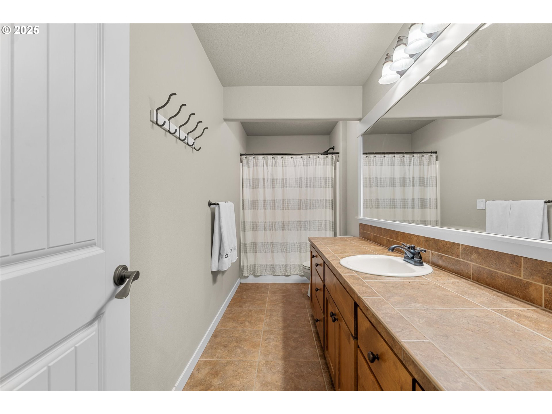 18289 SW MAIDENFERN LN