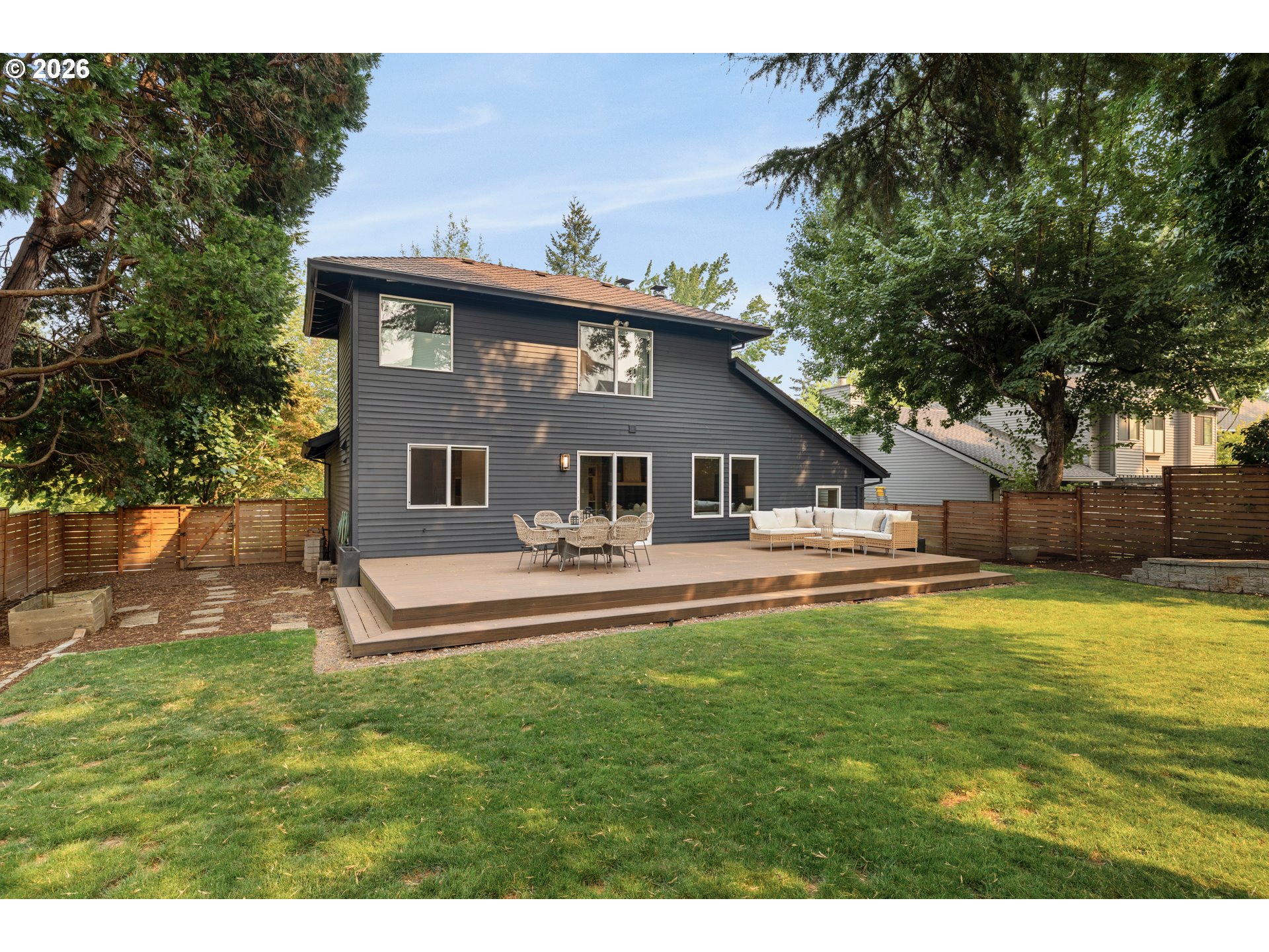 397 LIVINGOOD LN