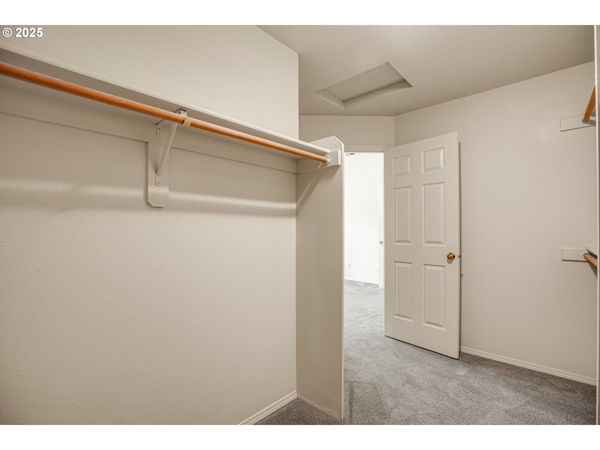 4698 BLACK FOREST CT