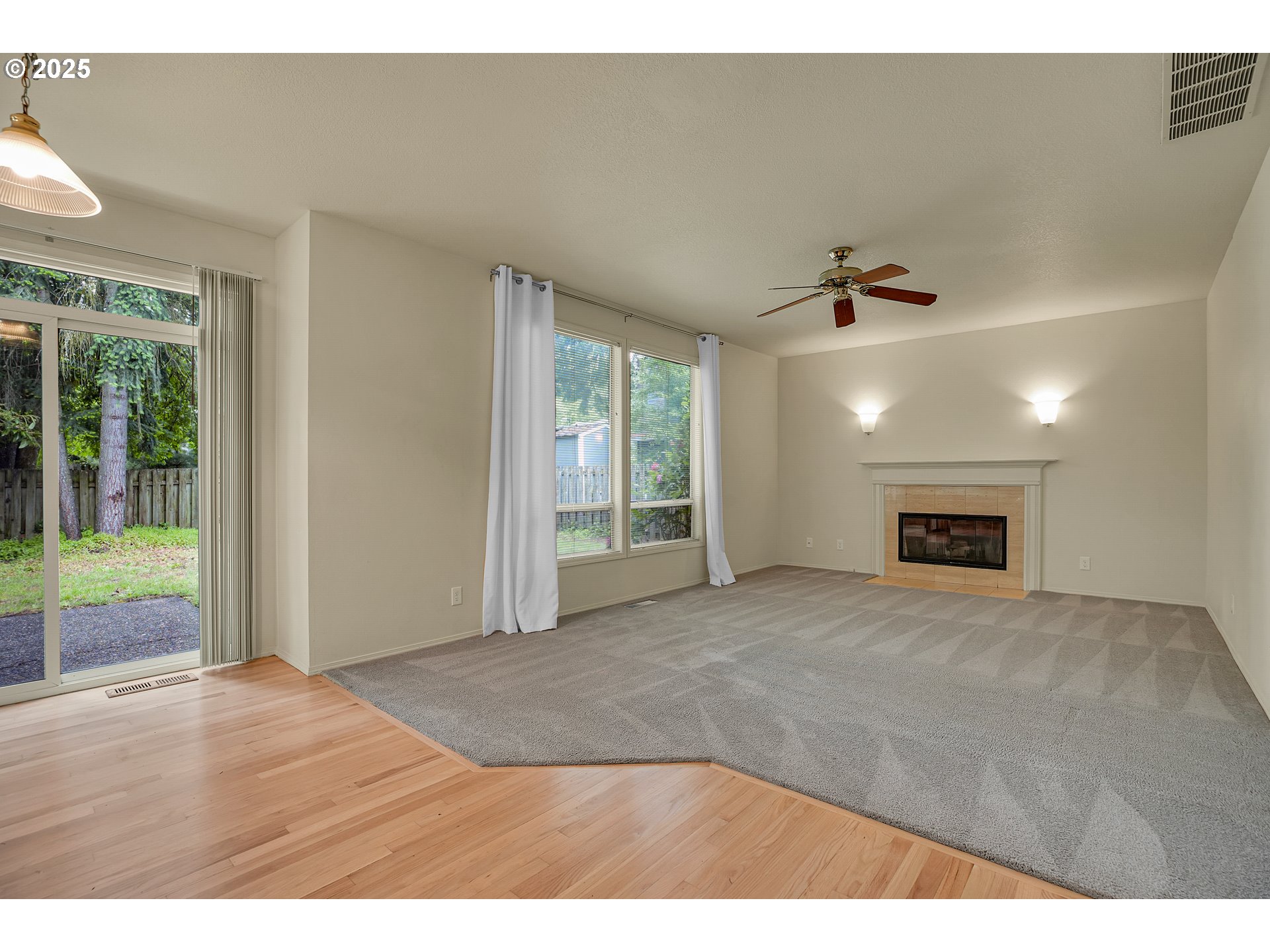 4698 BLACK FOREST CT