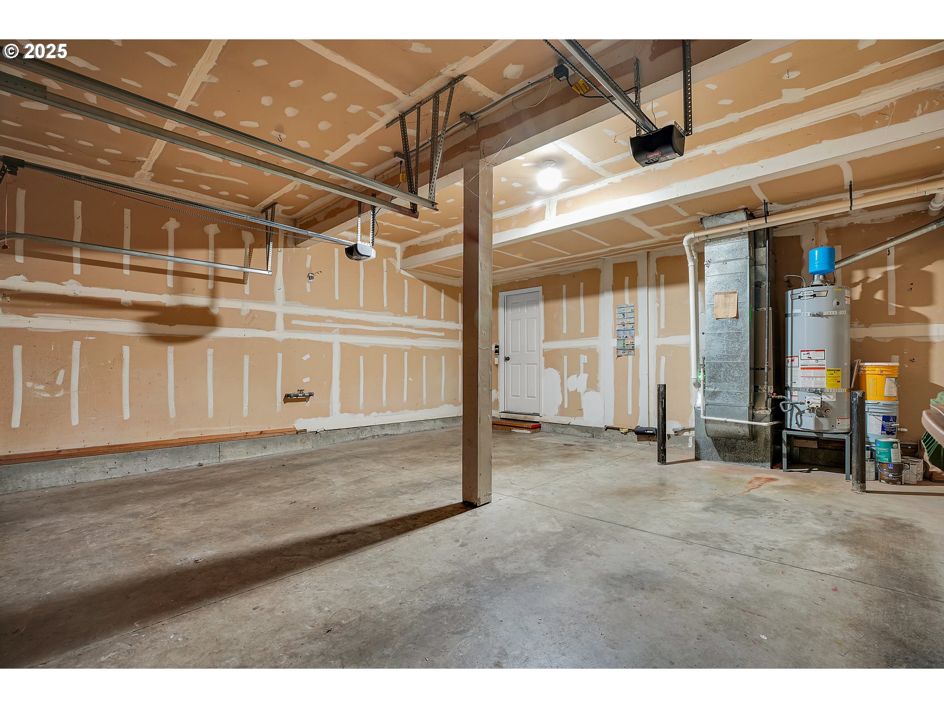 4698 BLACK FOREST CT