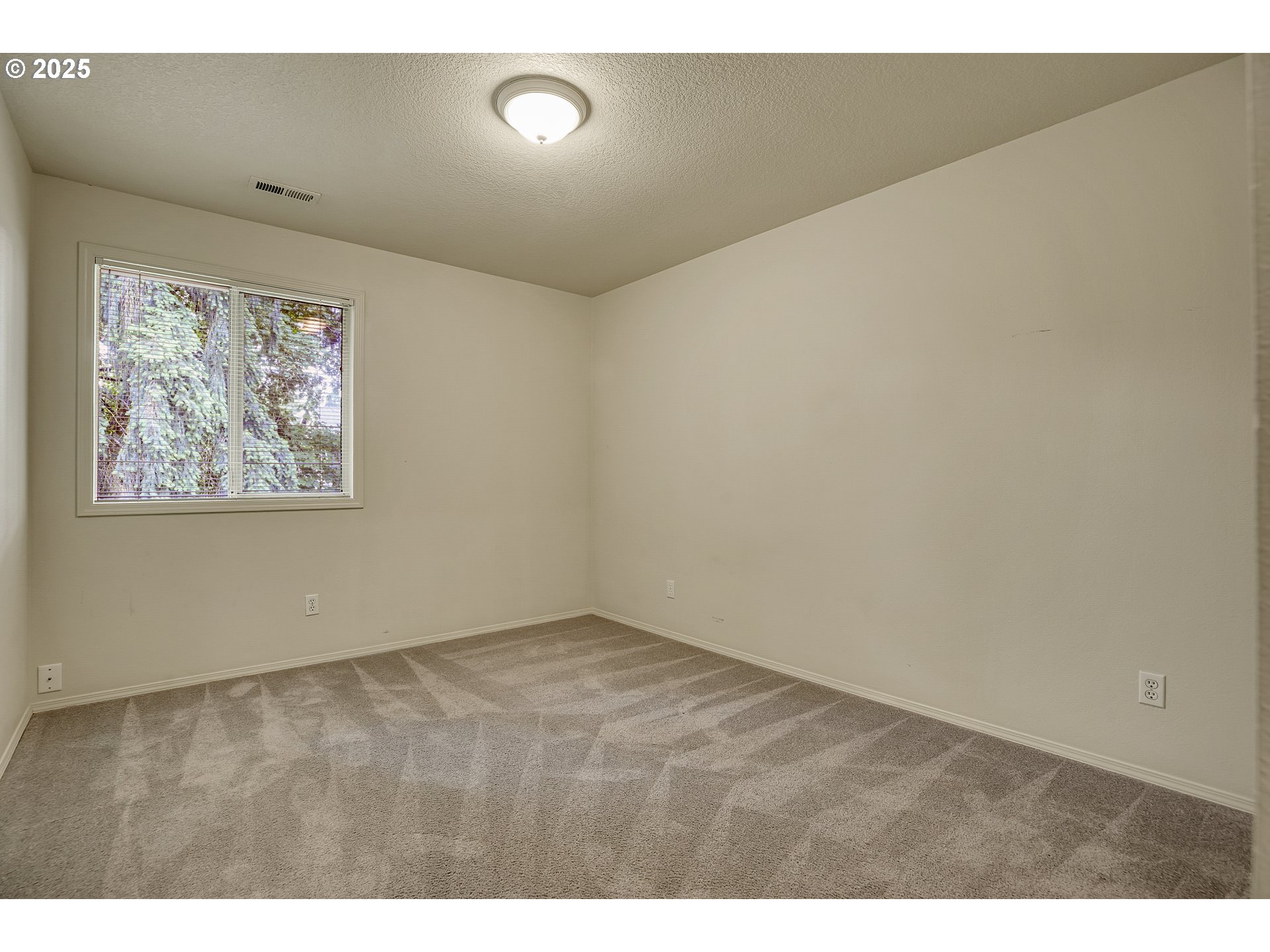 4698 BLACK FOREST CT