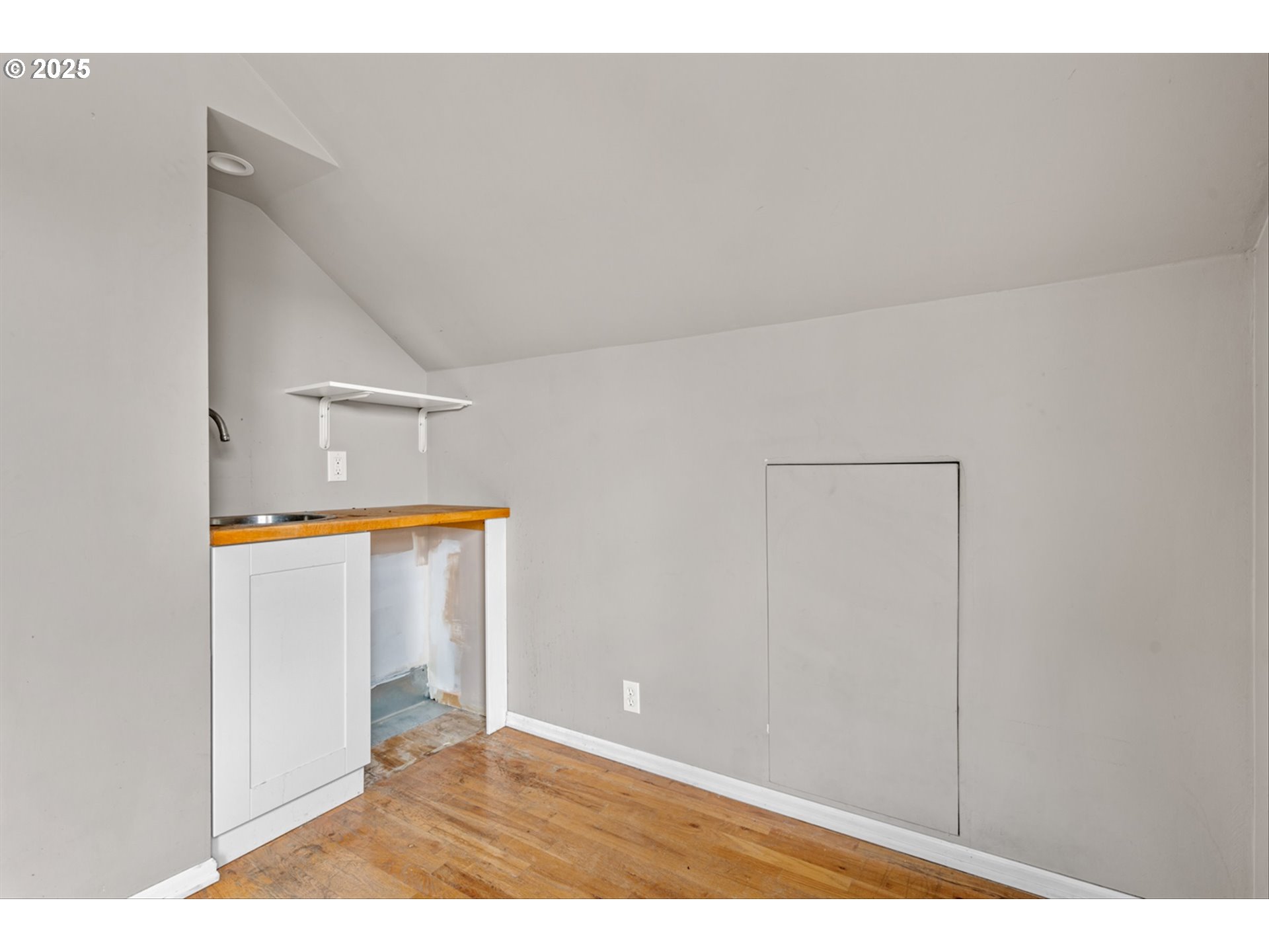 4715 N WILLAMETTE BLVD