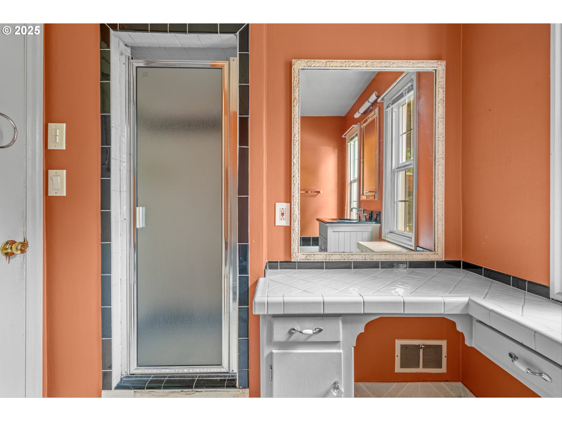 4715 N WILLAMETTE BLVD