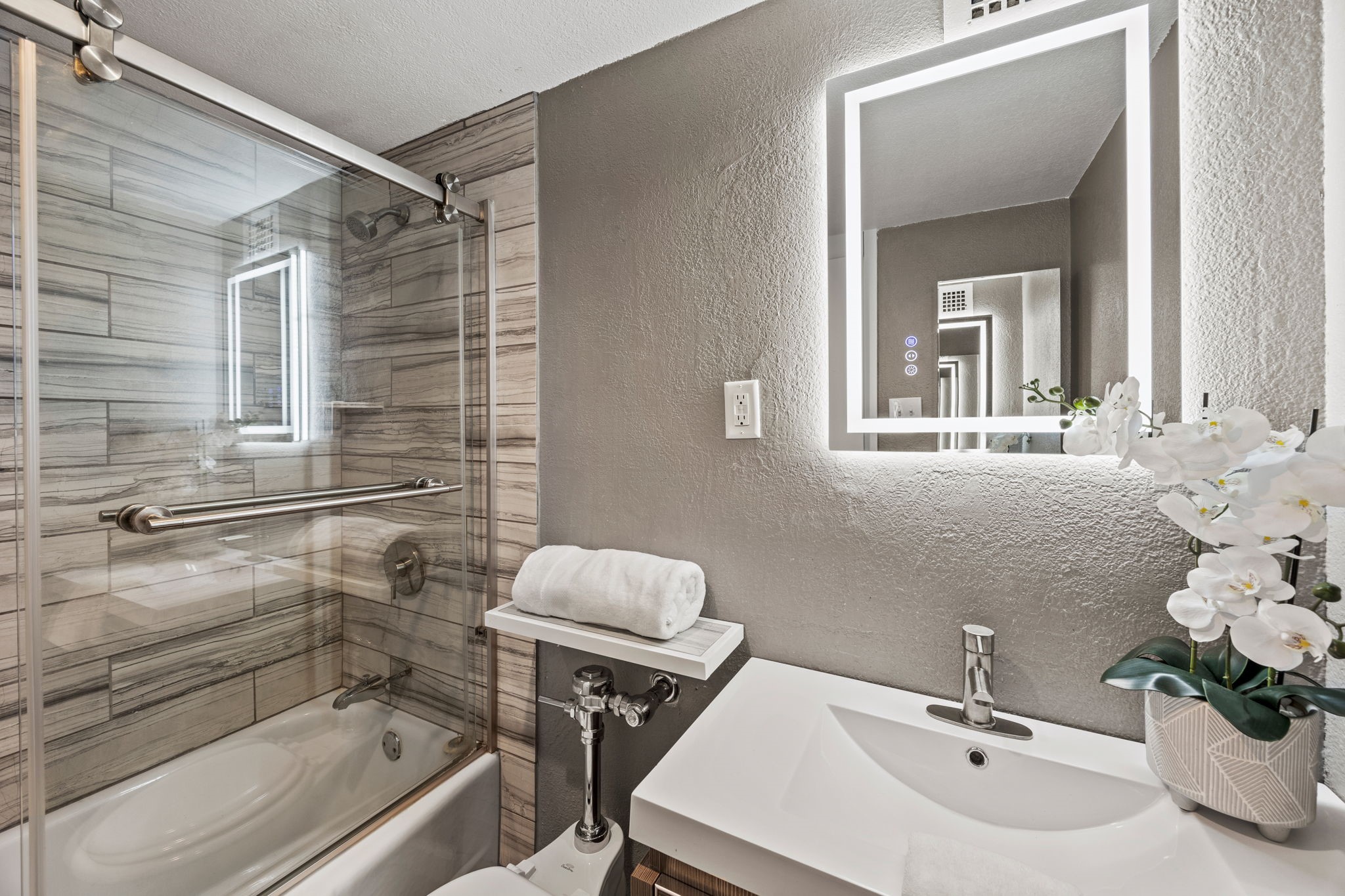 3883 Turtle Creek Boulevard 317