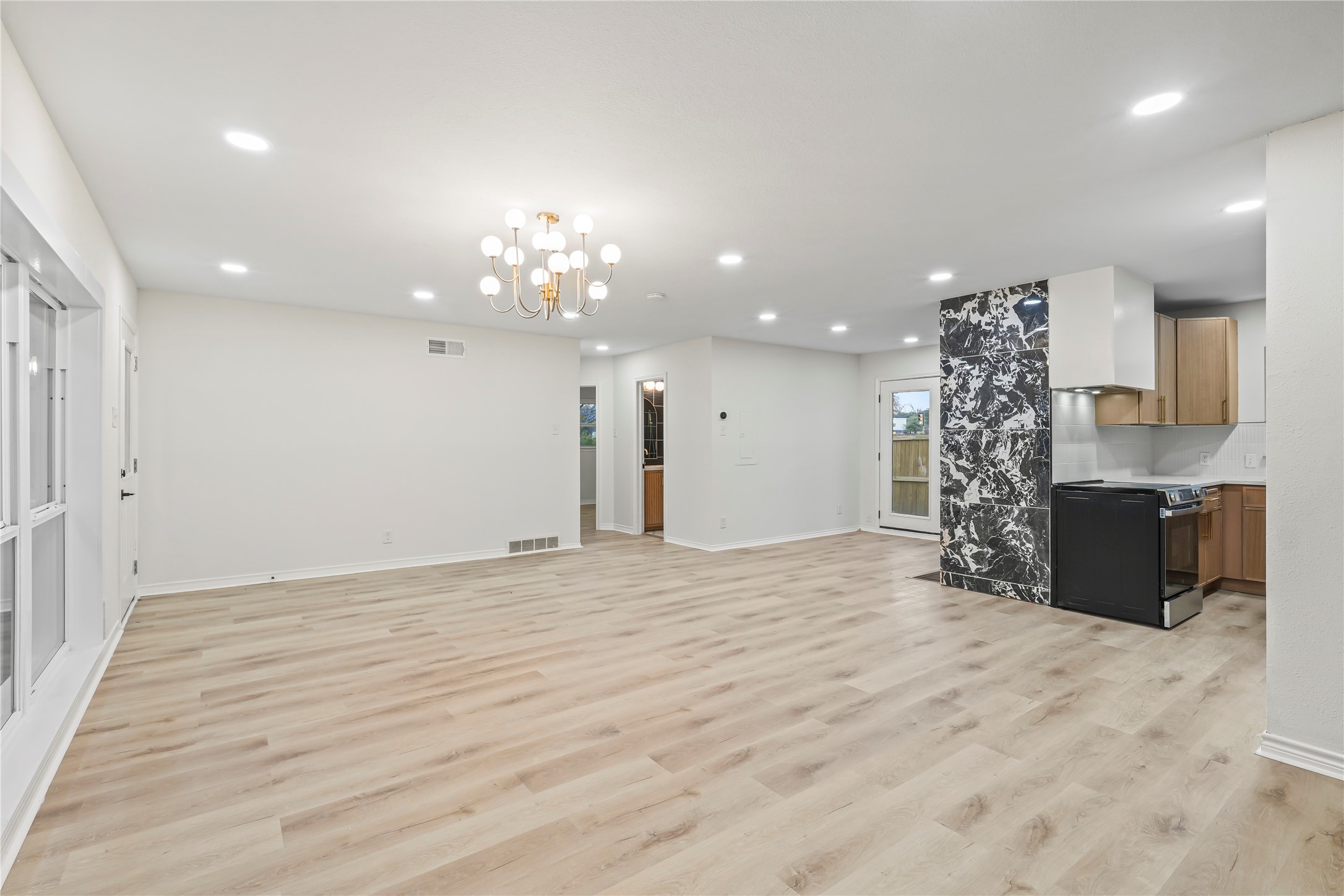 6507/6509 E Mockingbird Lane