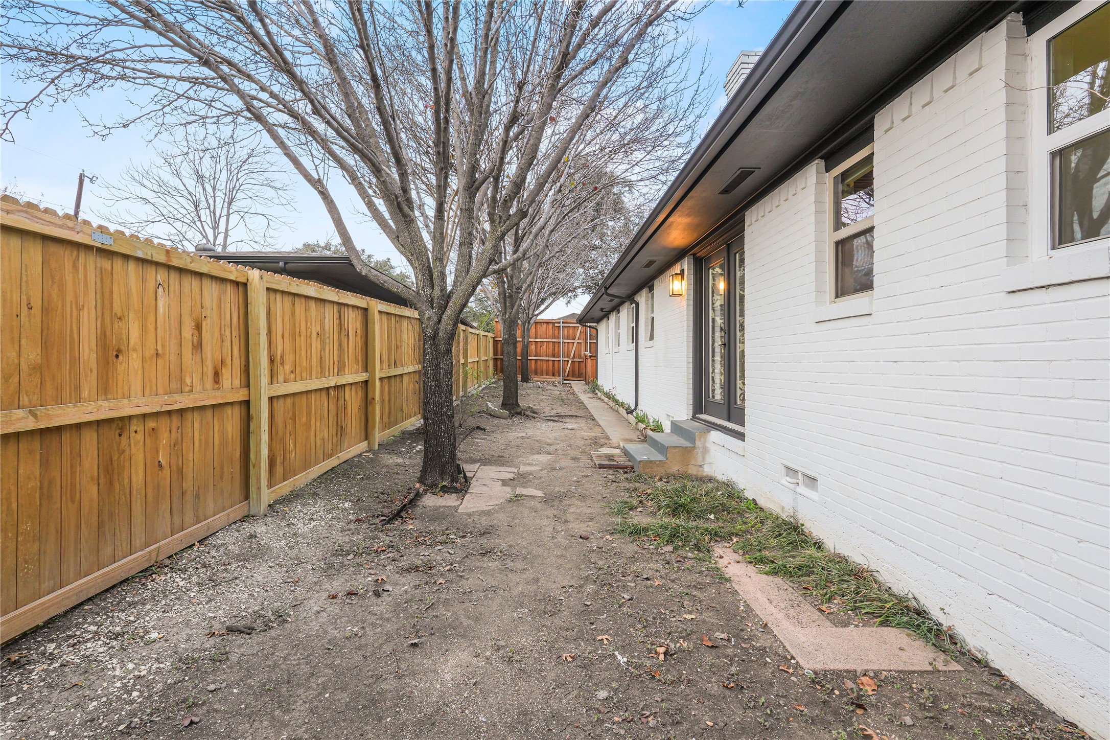 6507/6509 E Mockingbird Lane