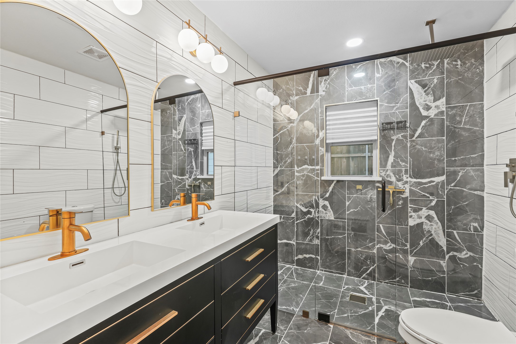 6507/6509 E Mockingbird Lane