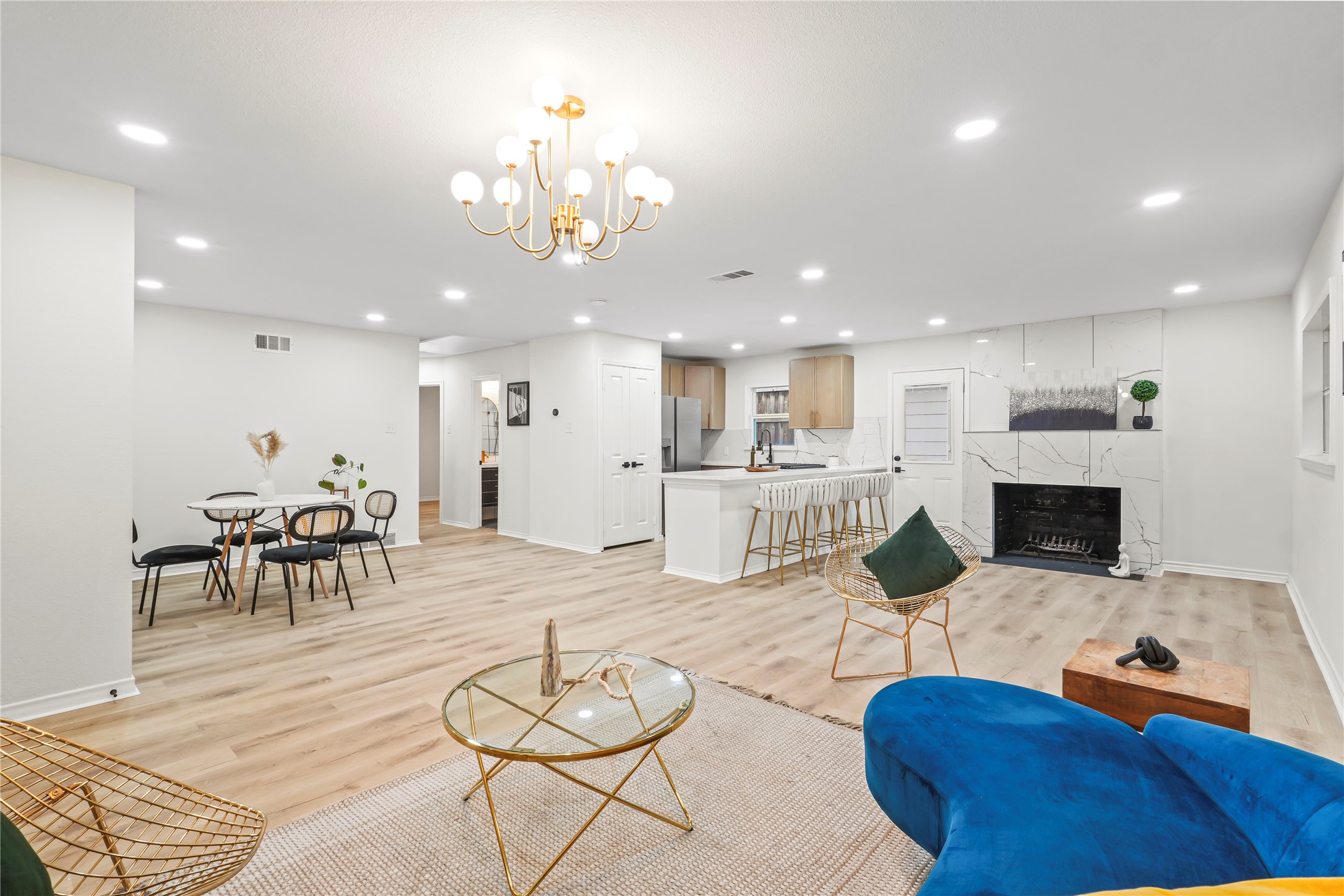 6507/6509 E Mockingbird Lane