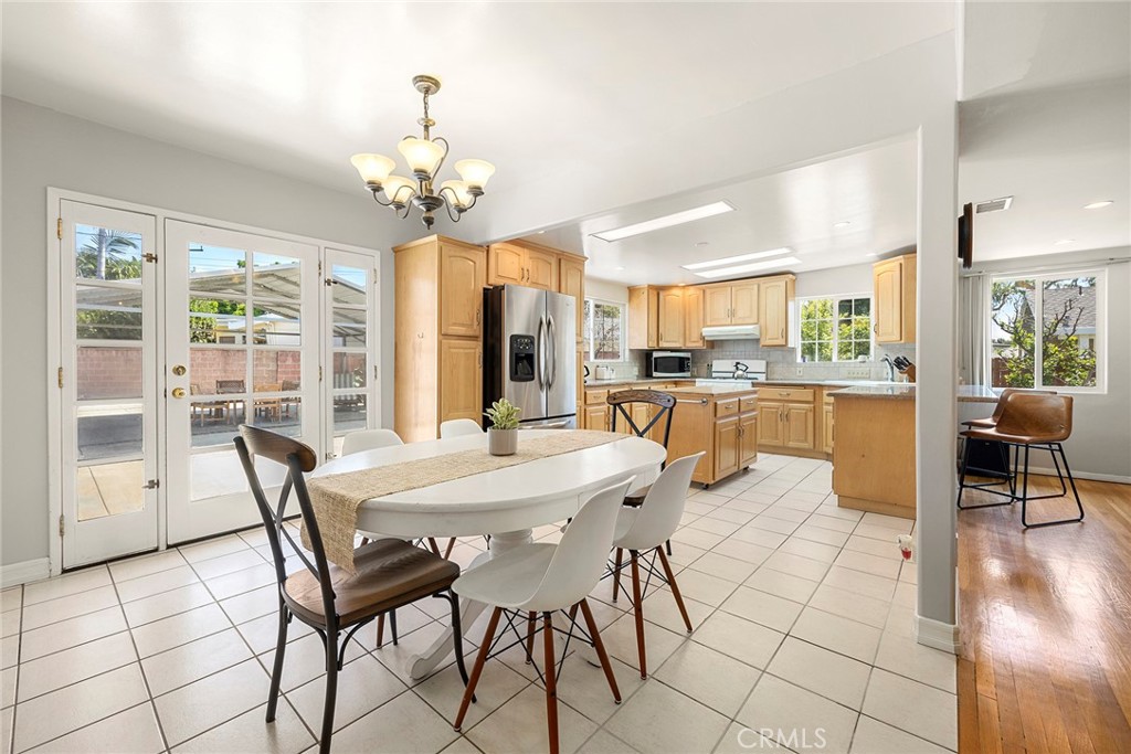 924 Sierra Vista Dr