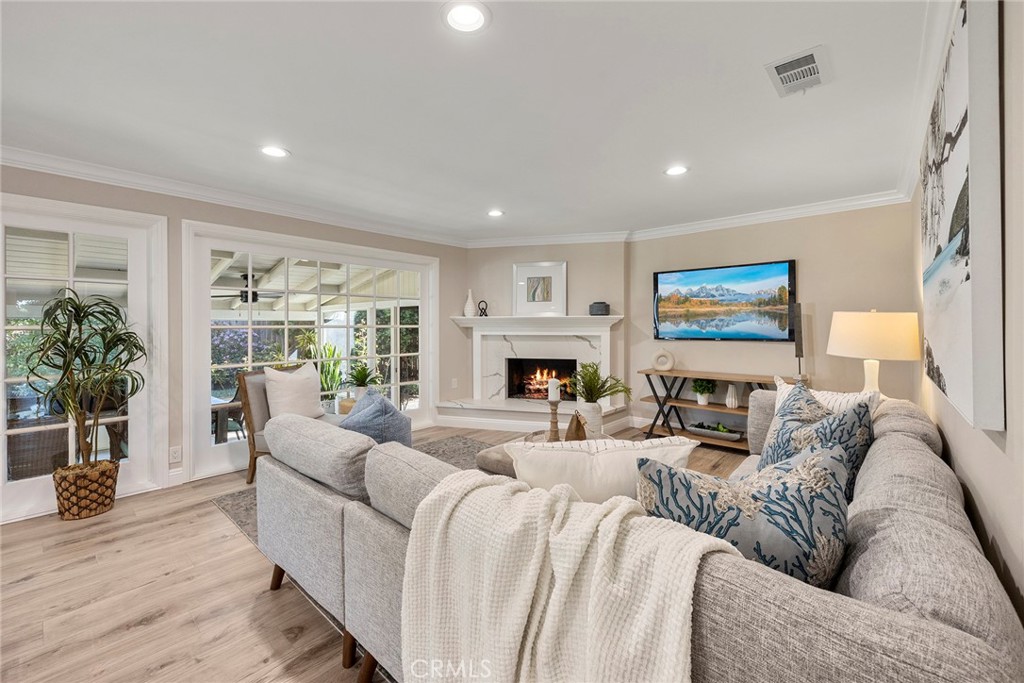 12942 Browning Avenue