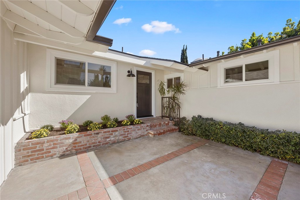 12942 Browning Avenue