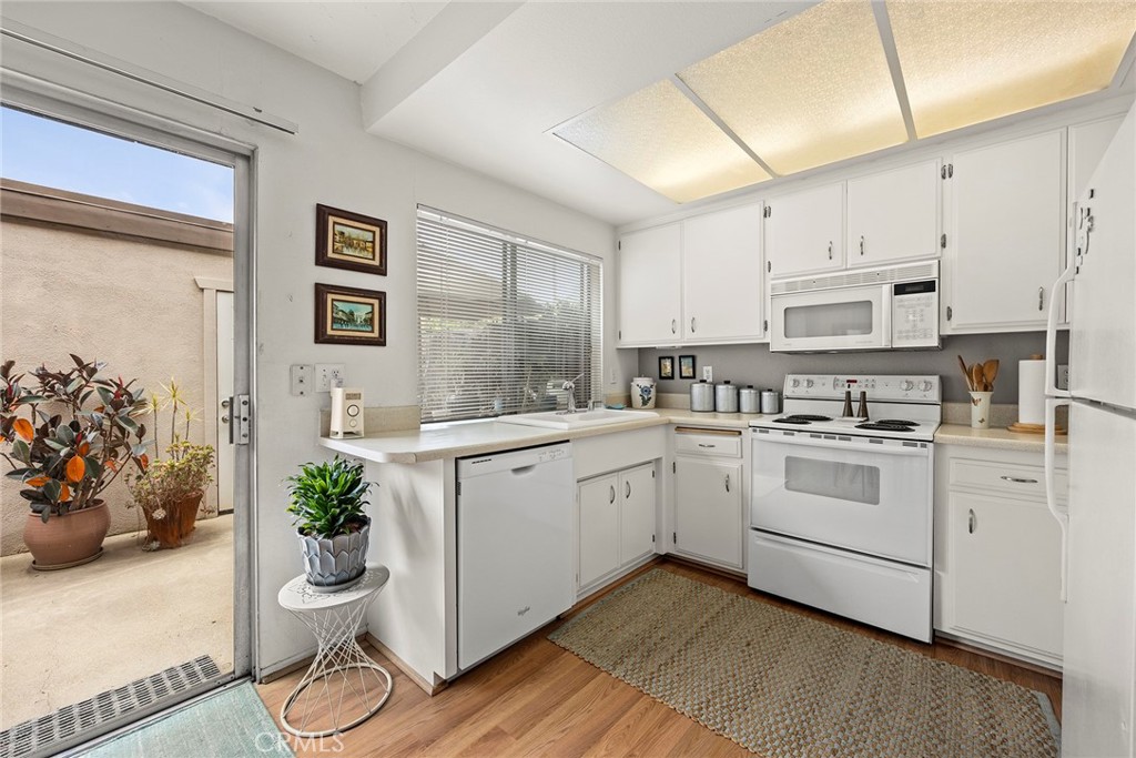 3733 N Harbor Boulevard 74