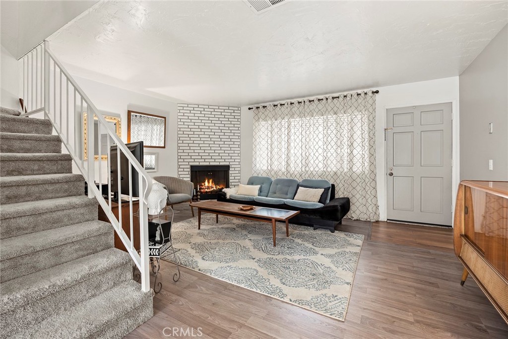 3733 N Harbor Boulevard 74