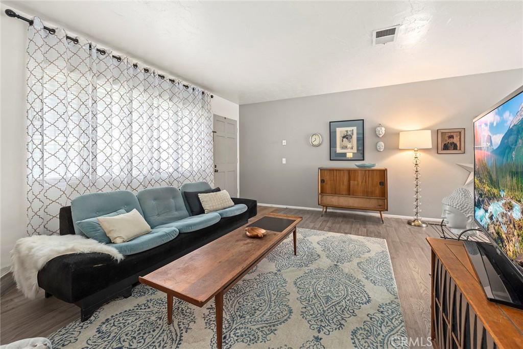 3733 N Harbor Boulevard 74