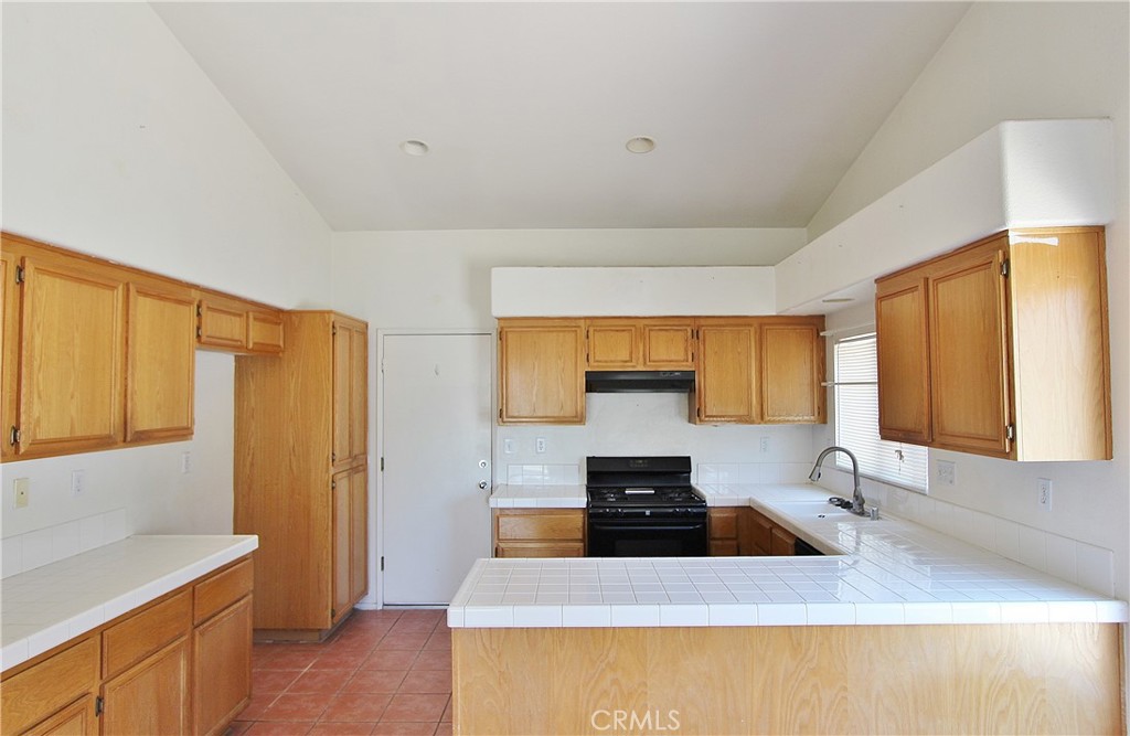 829 Canary Lane