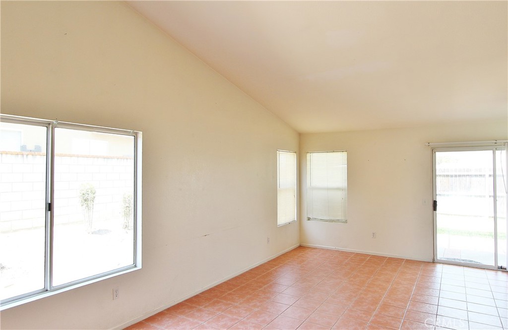 829 Canary Lane