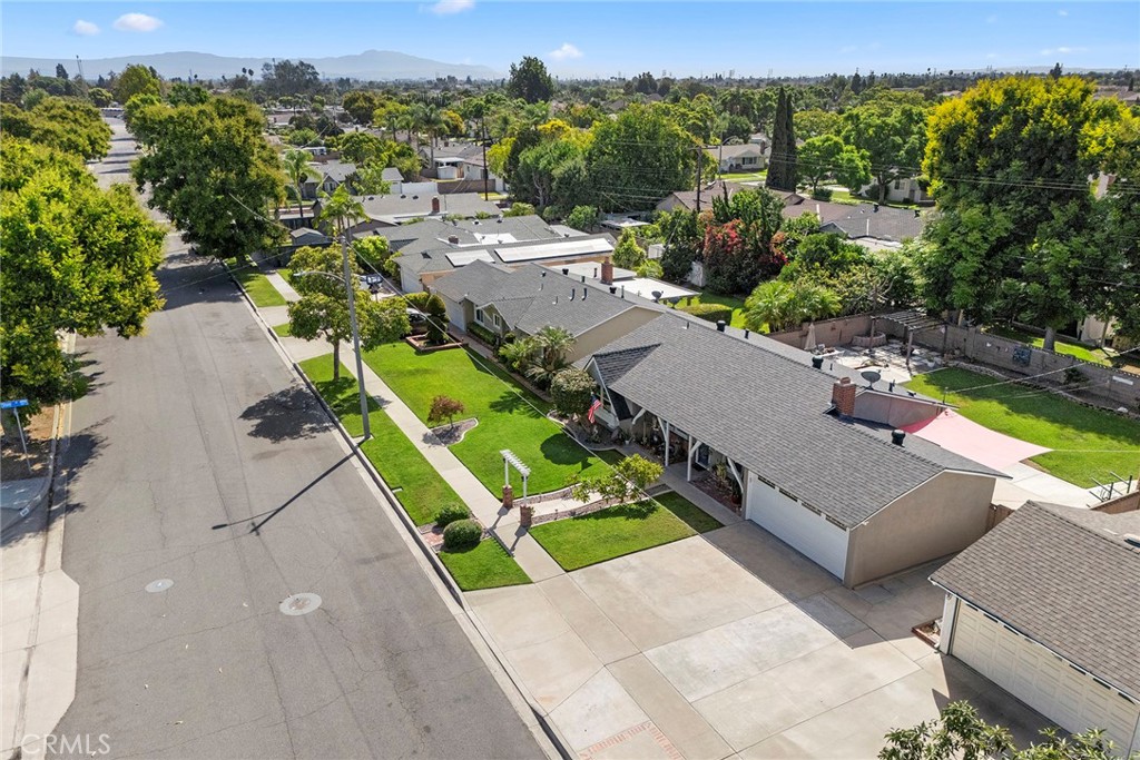 3316 W Stonybrook Drive