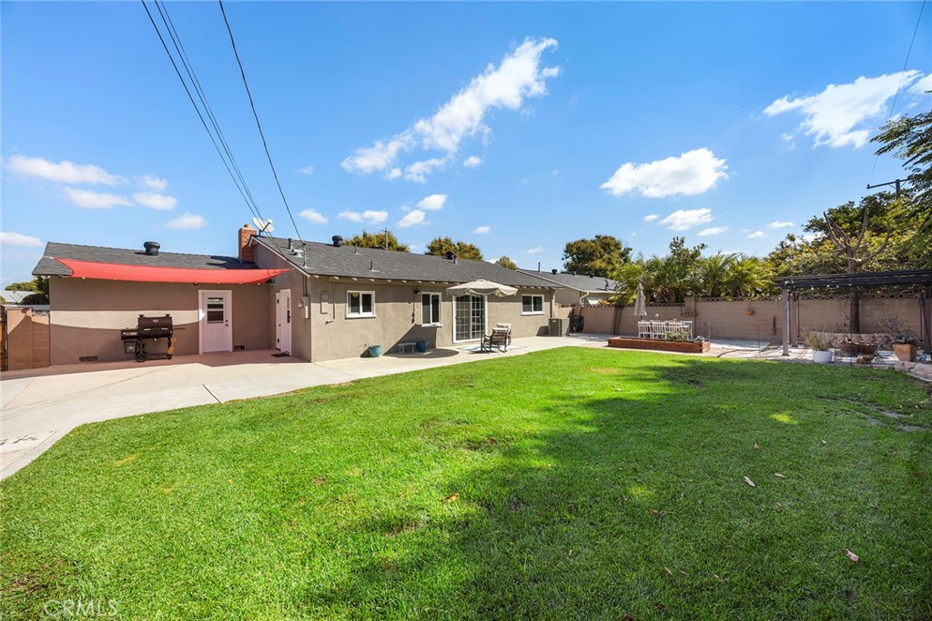 3316 W Stonybrook Drive