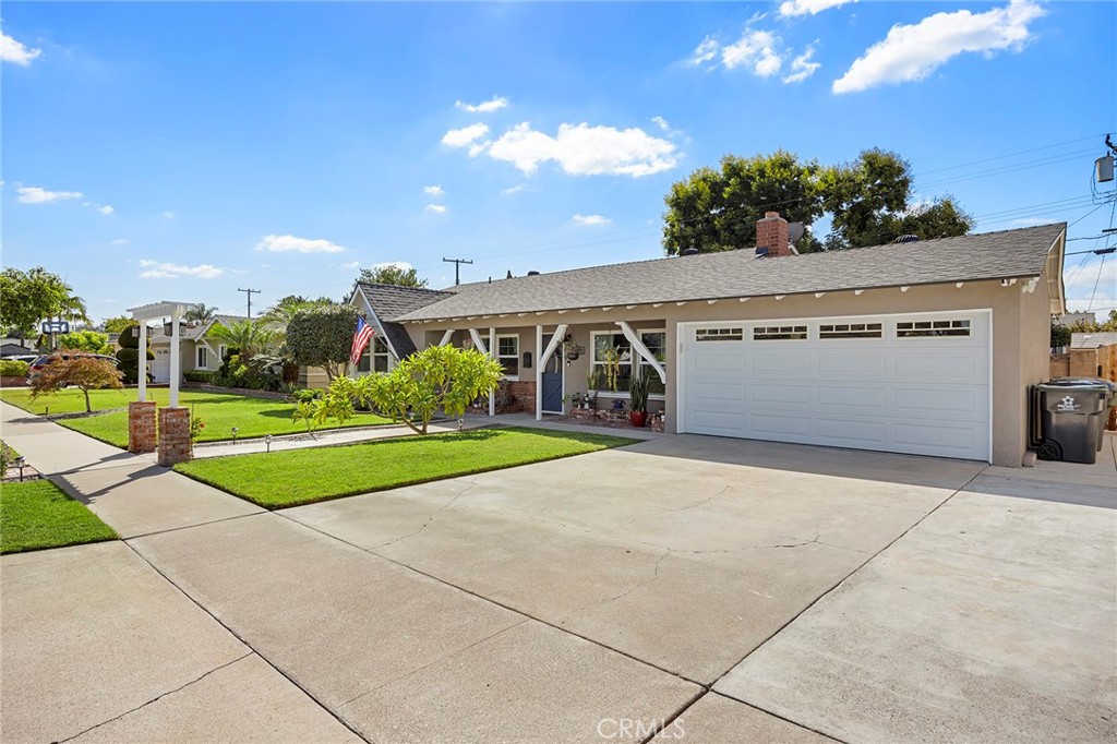 3316 W Stonybrook Drive