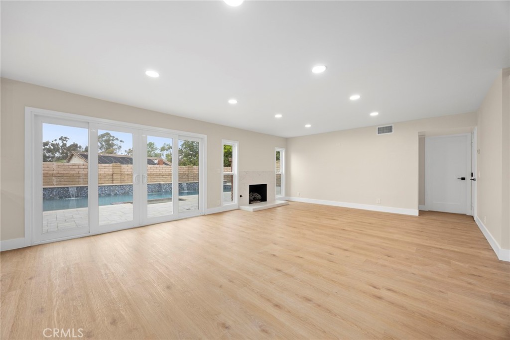 3045 Greenview Place