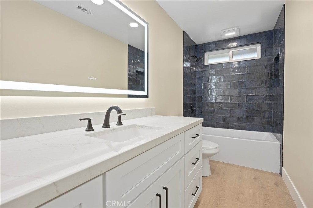 3045 Greenview Place