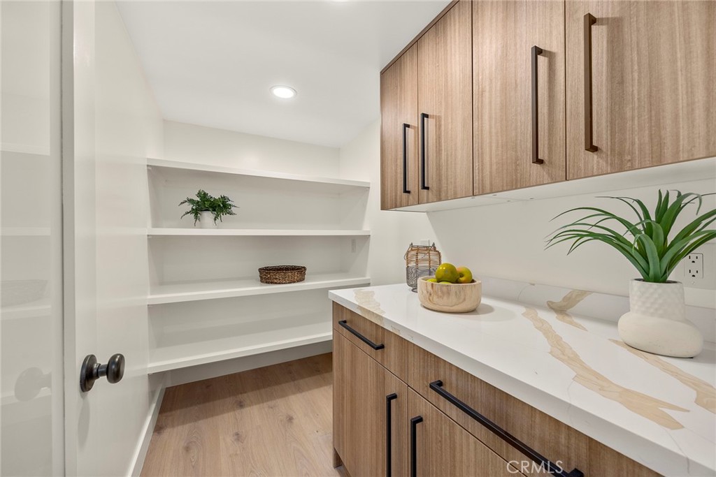 3412 E Longridge Drive