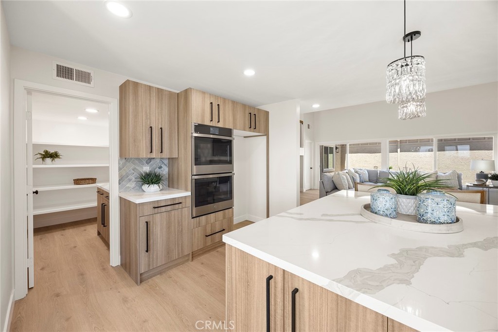 3412 E Longridge Drive