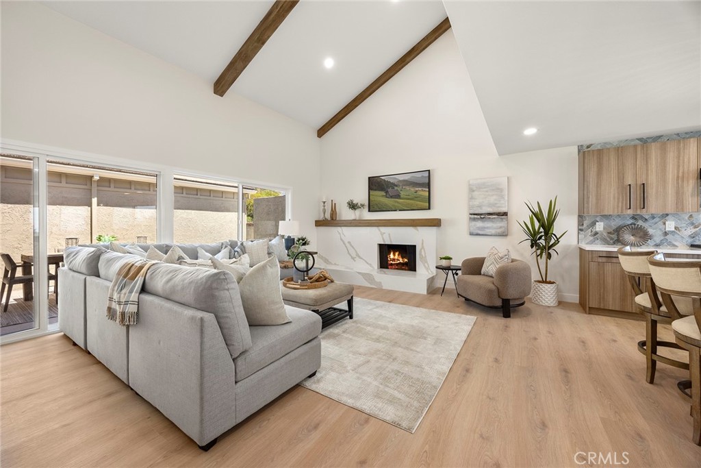 3412 E Longridge Drive