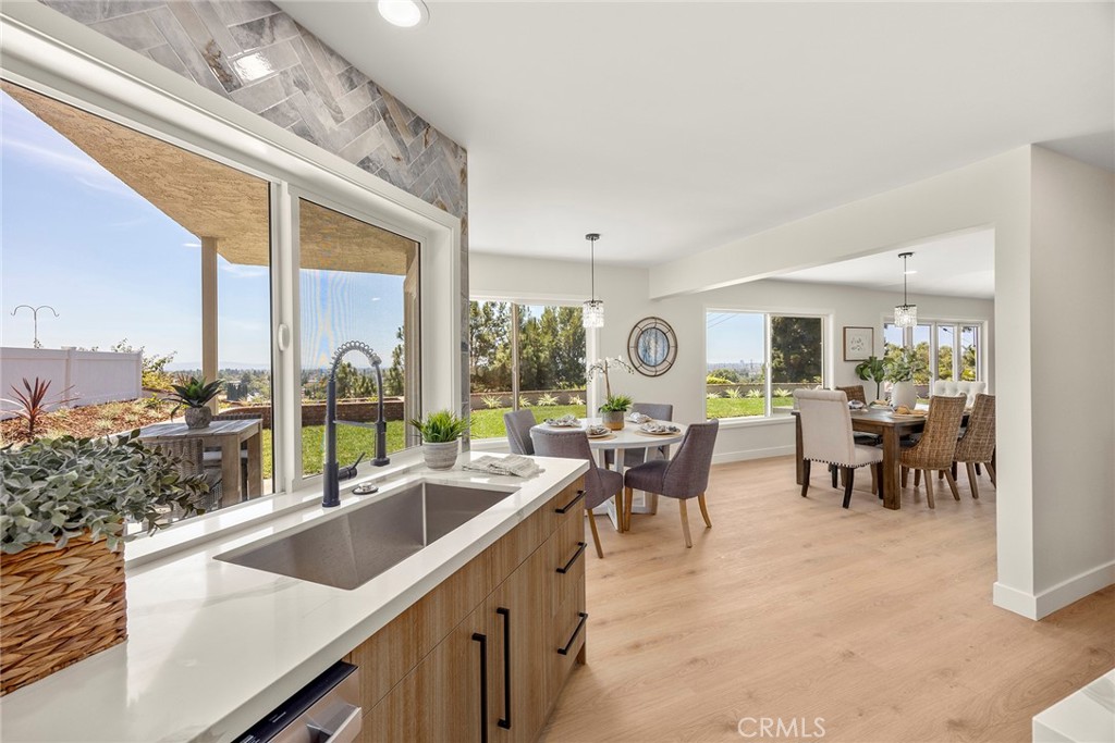 3412 E Longridge Drive