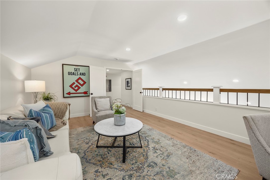 3412 E Longridge Drive