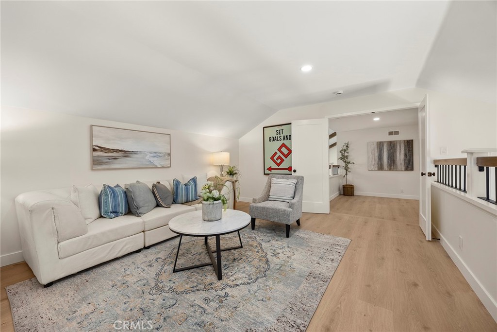 3412 E Longridge Drive