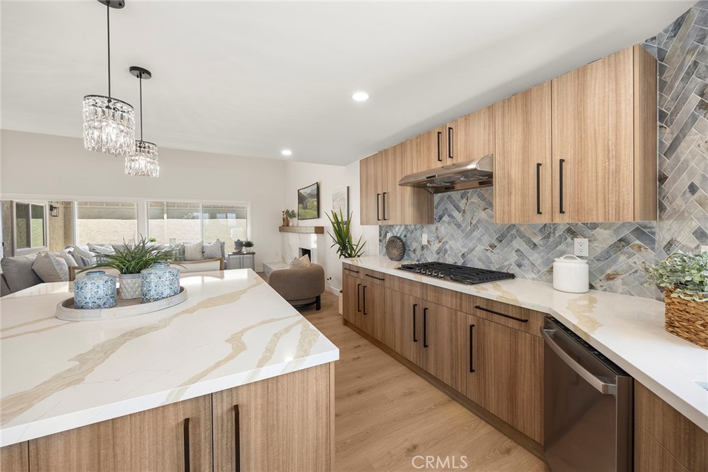 3412 E Longridge Drive