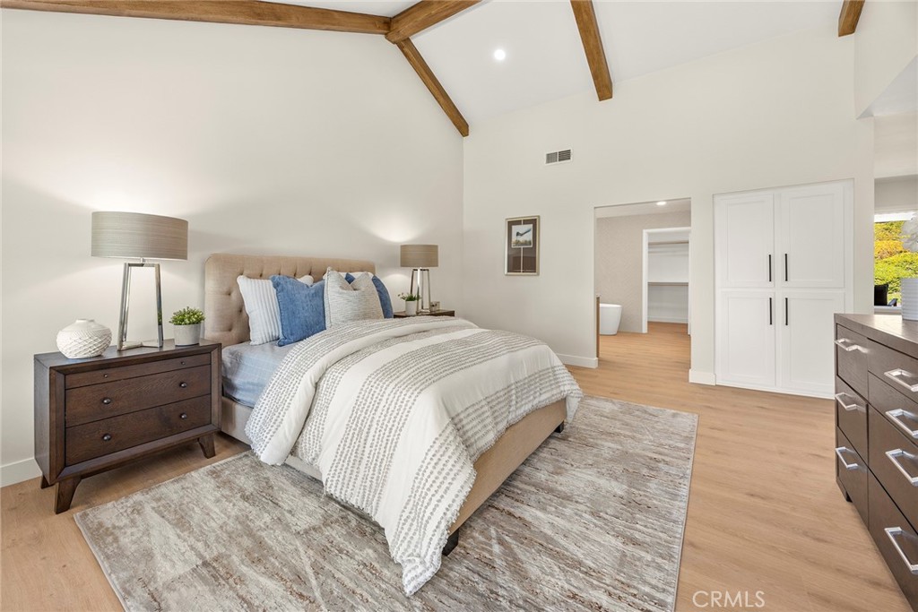 3412 E Longridge Drive