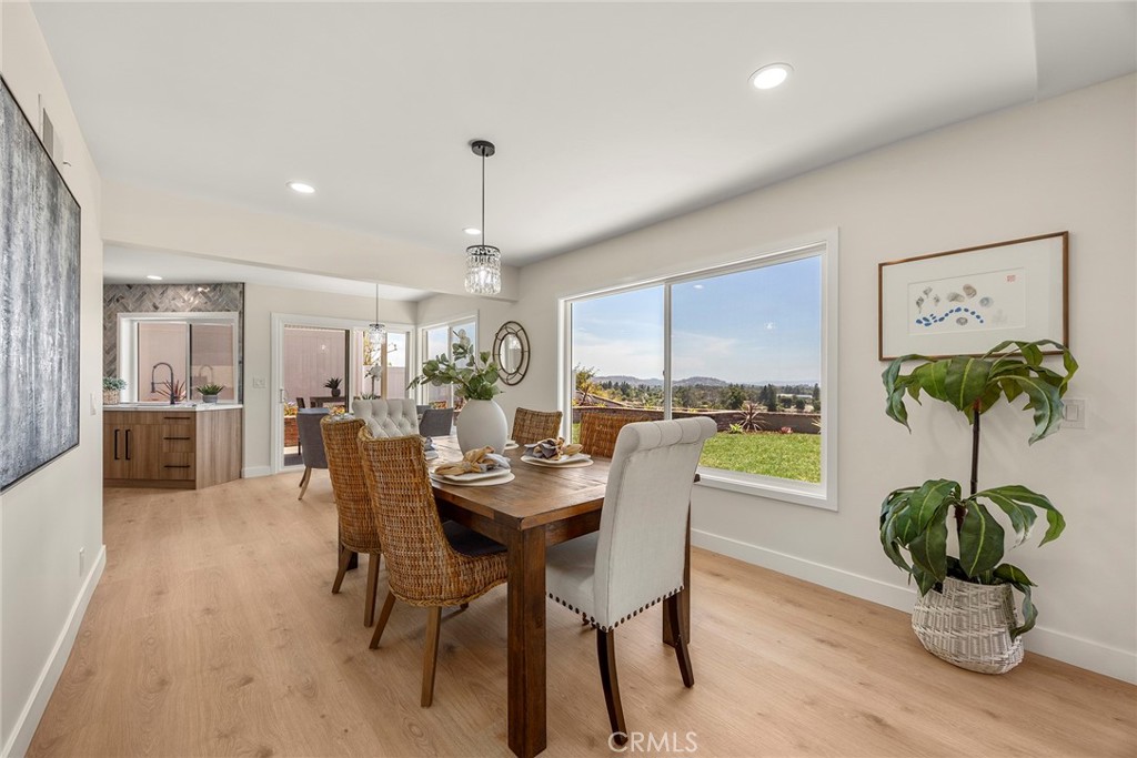 3412 E Longridge Drive