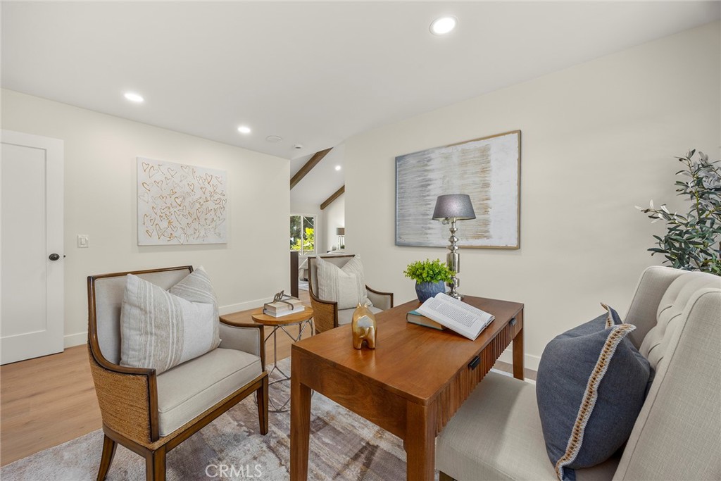 3412 E Longridge Drive