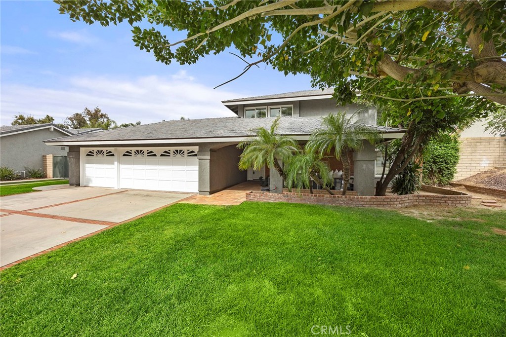 4971 Oak Tree Court