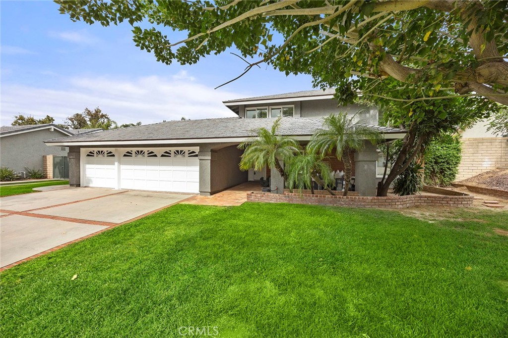 4971 Oak Tree Court