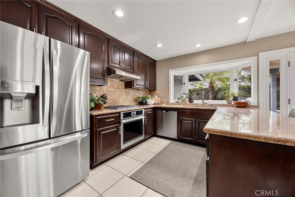 4971 Oak Tree Court