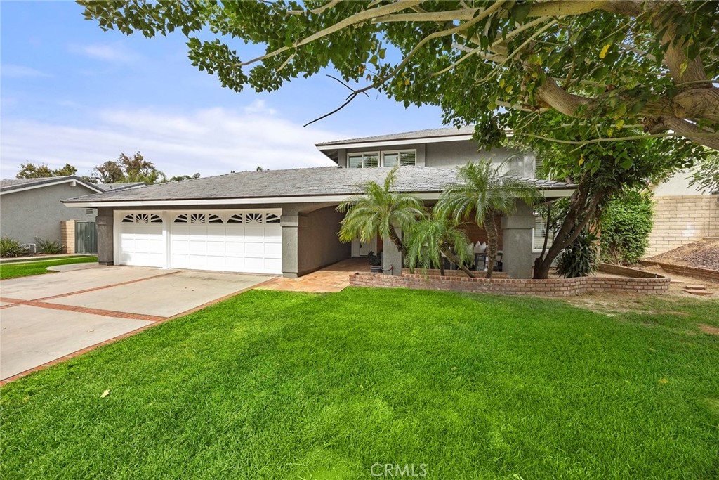 4971 Oak Tree Court