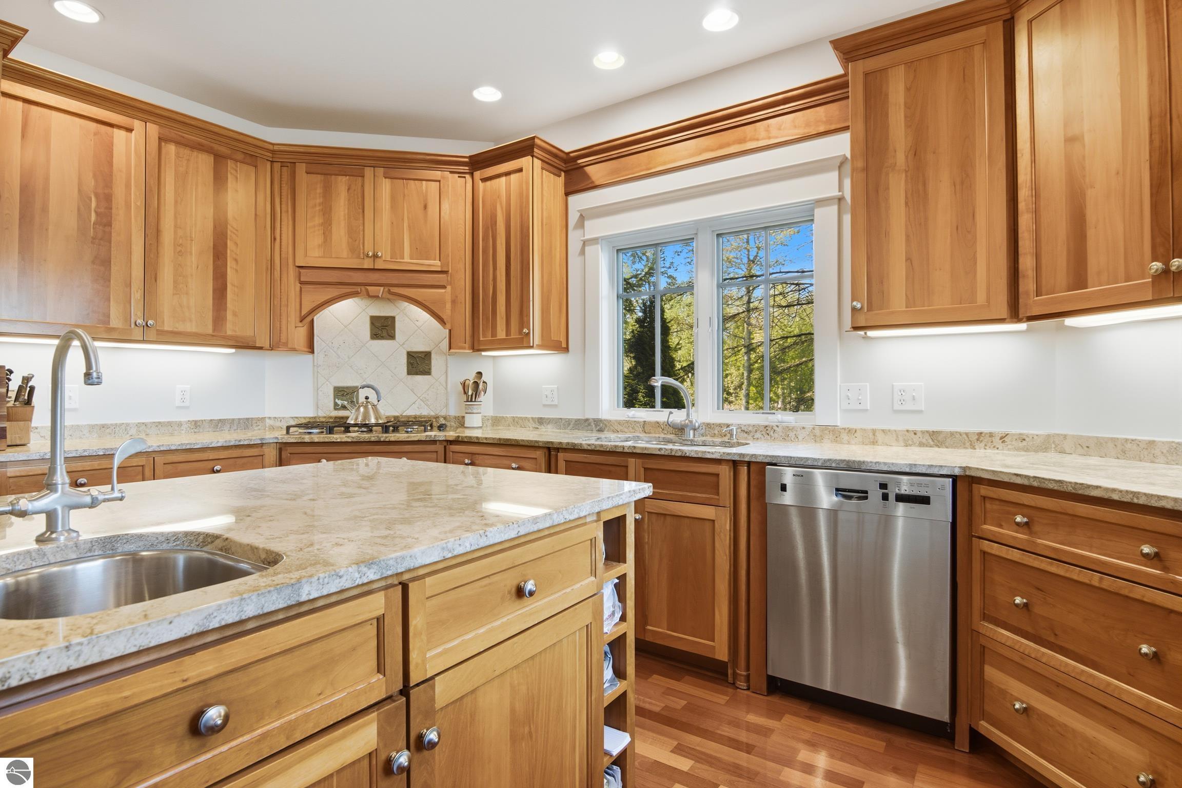 3930 Thierry Circle