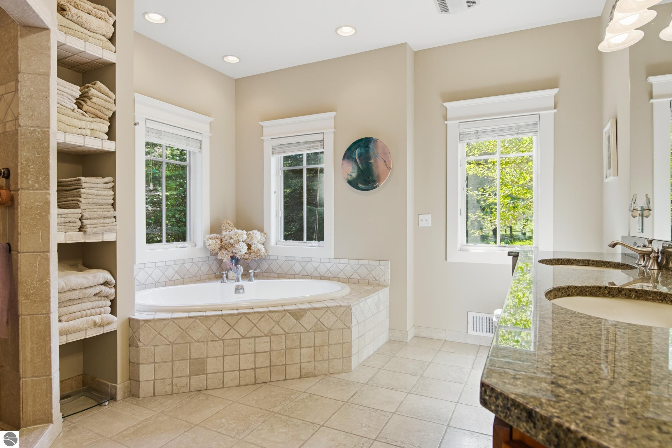 3930 Thierry Circle