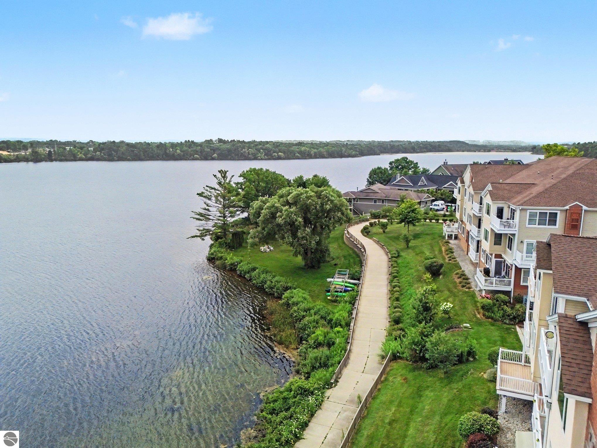 1011 Lake Ridge Drive