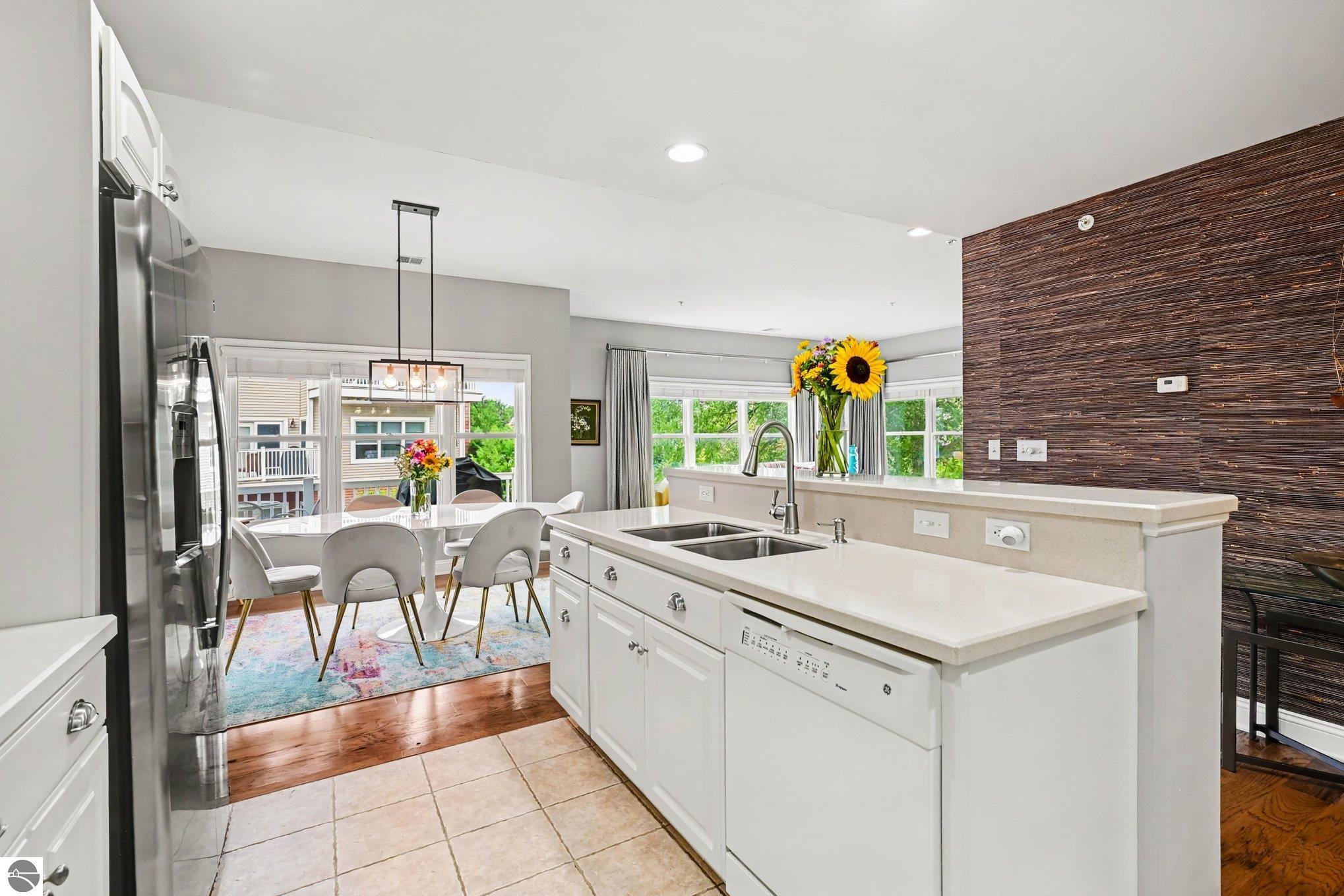 1011 Lake Ridge Drive