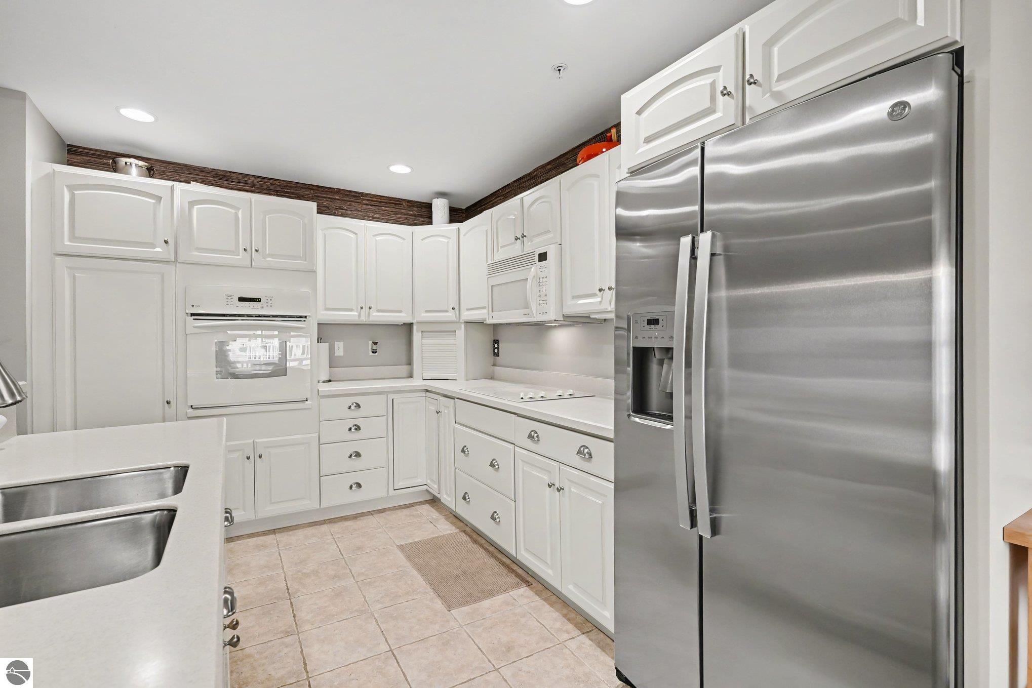 1011 Lake Ridge Drive