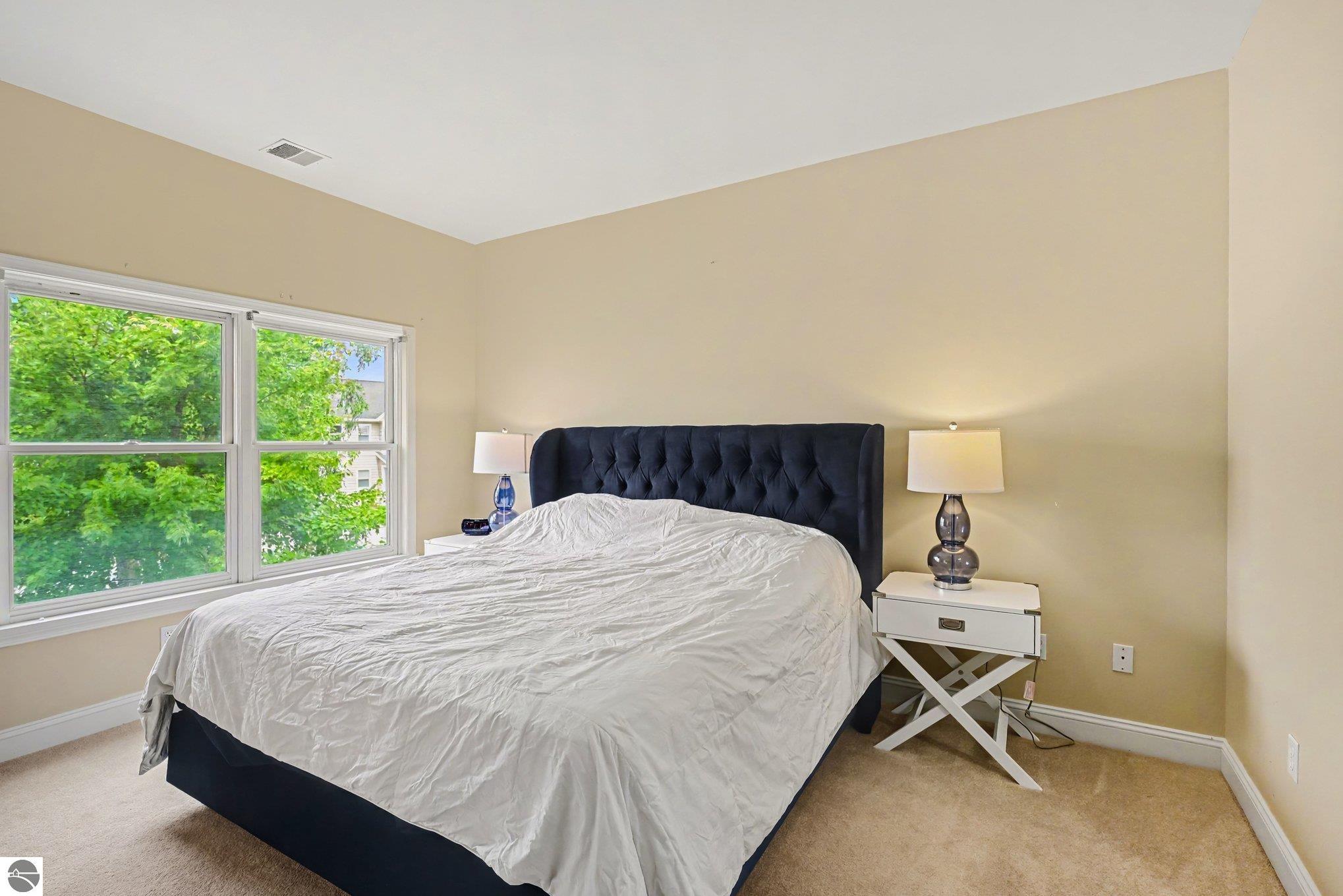 1011 Lake Ridge Drive