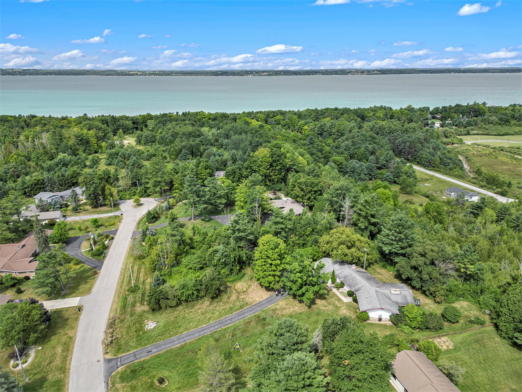400 Lamoreaux Drive