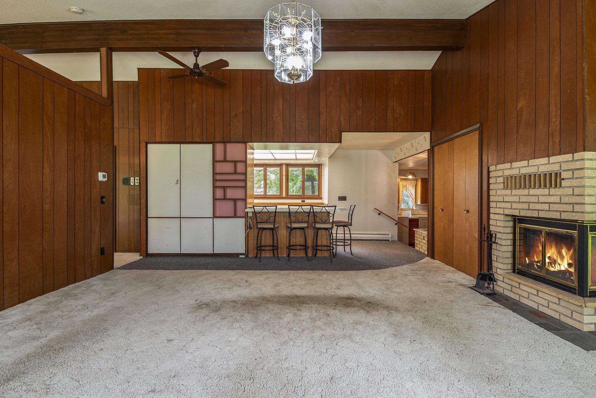400 Lamoreaux Drive