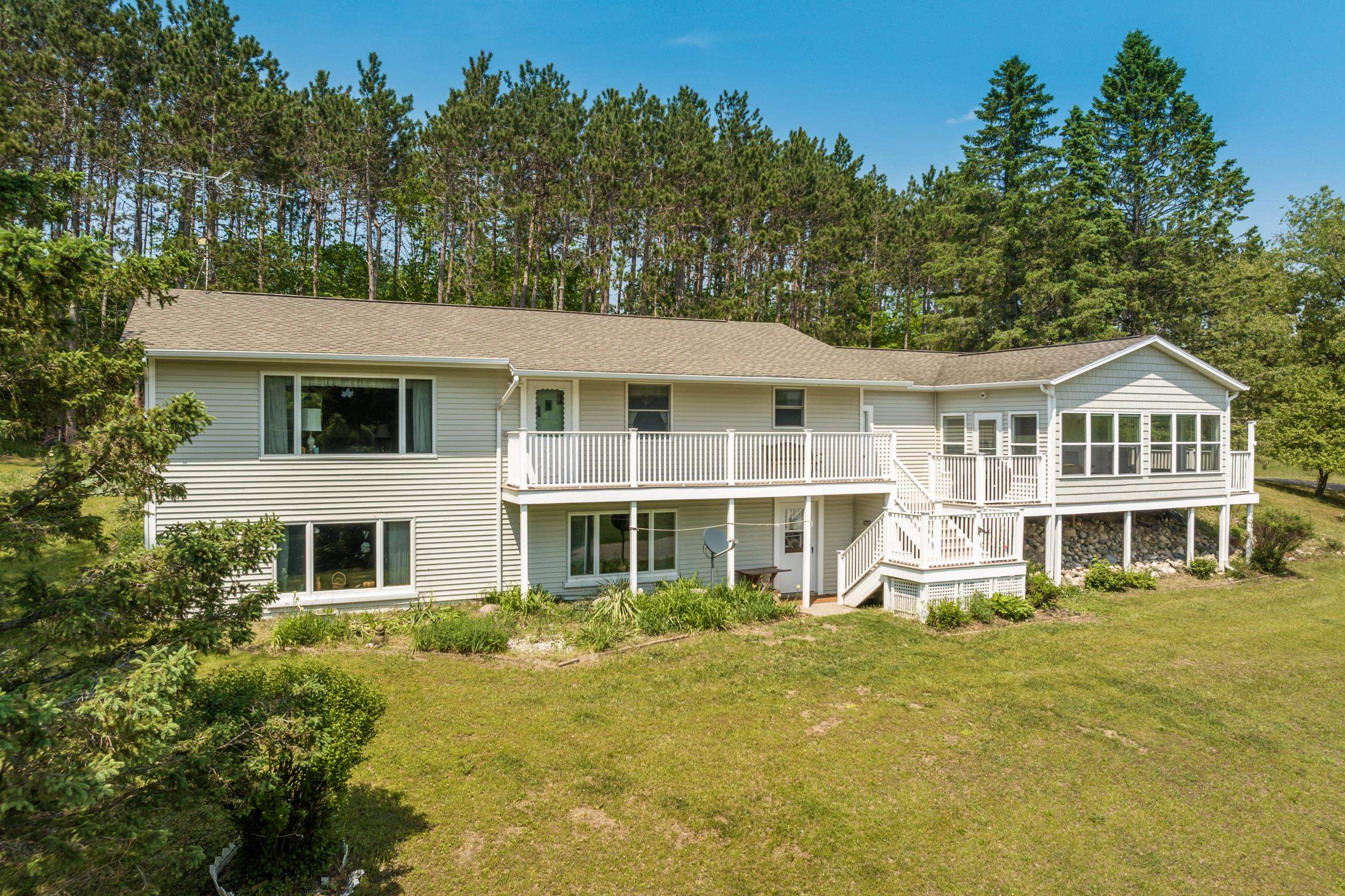 3218 Plum Valley Road NW
